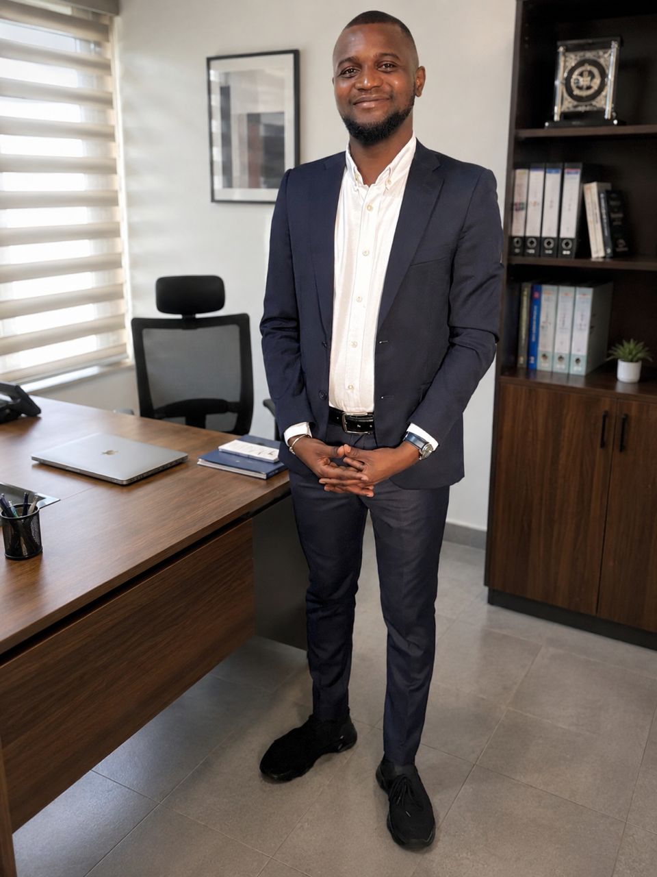 Portrait de Kouakou Salim, Responsable Administratif et Financier (RAF) ITSchool